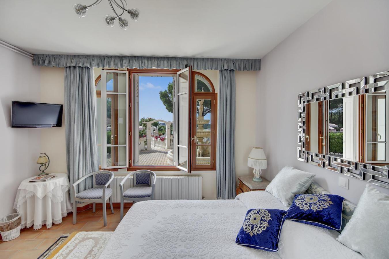 Le Chateau De Mei Lese La Croix-Valmer Kamer foto